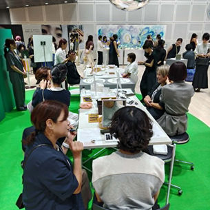 大阪中之島美術館で開催された「Mille」にて耳つぼ施術をさせていただきました。