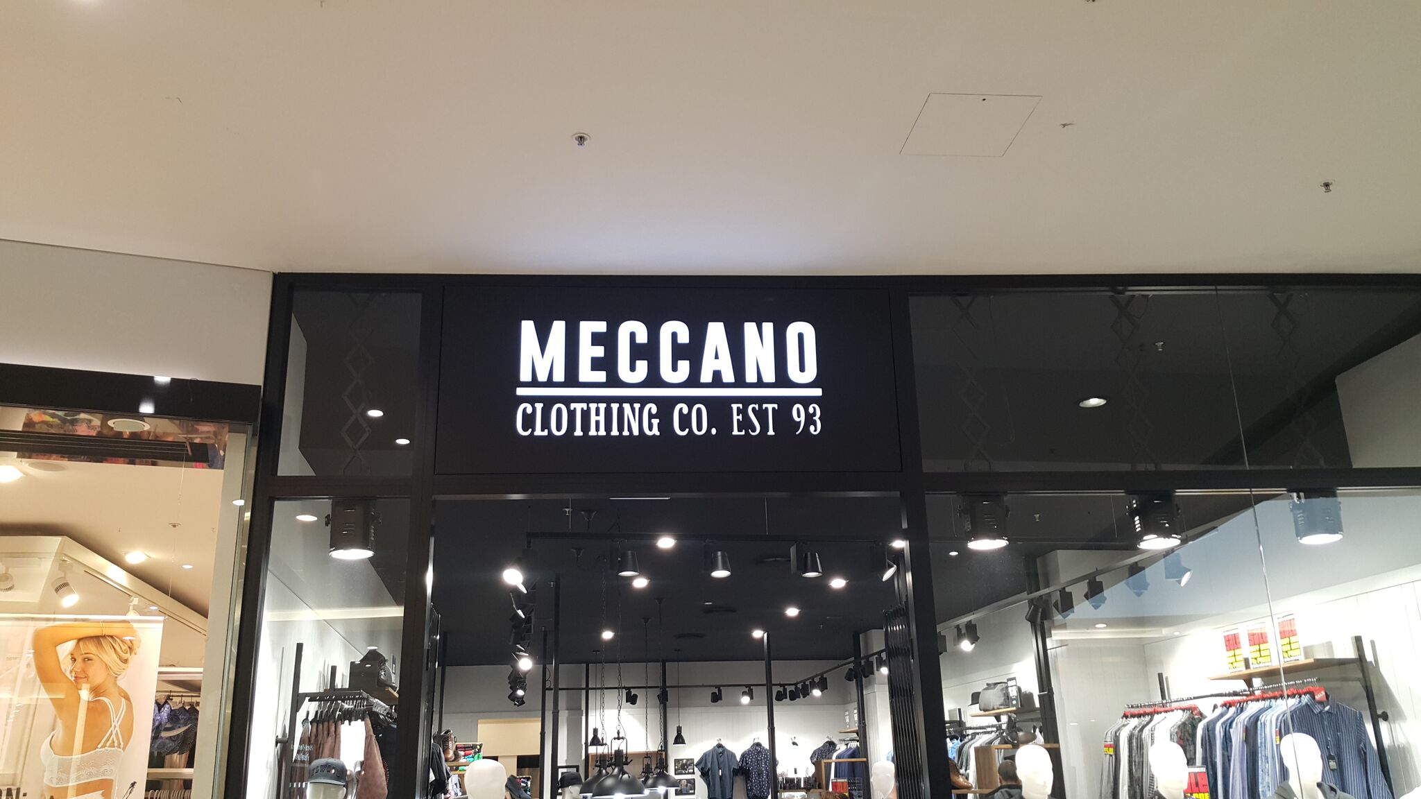 Meccano Northwest LED Retail Signs