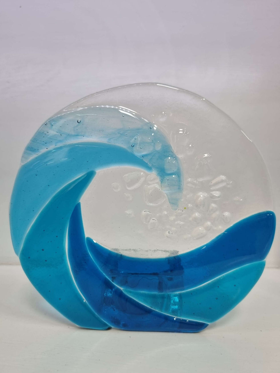 Thumbnail: Round waves