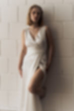 cleanes Standesamt Kleid mit Schlitz