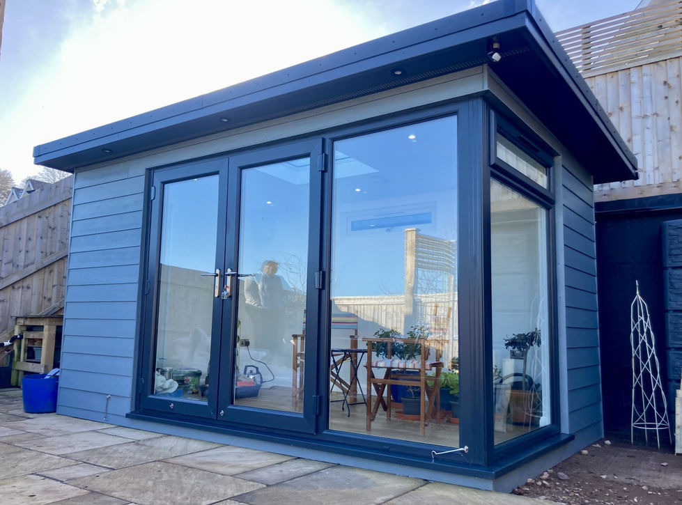 Garden room used as a greenhouse