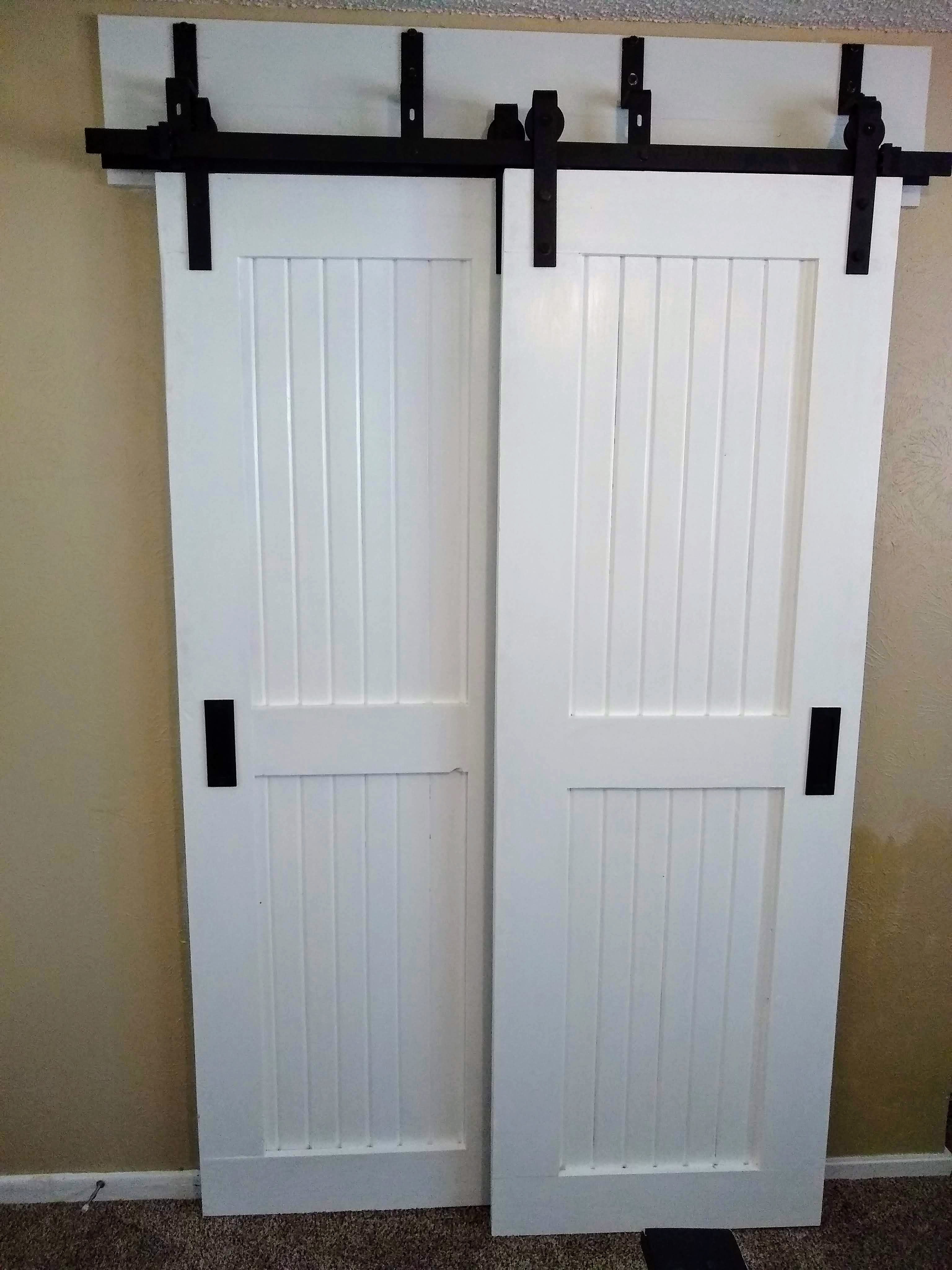 Bypass barn doors
