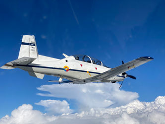 Colombia compra otros cuatro Beechcraft T-6C Texan II