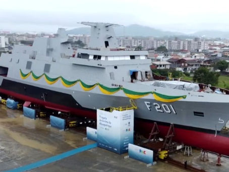 Brasil bota la fragata “Jerônimo de Albuquerque”