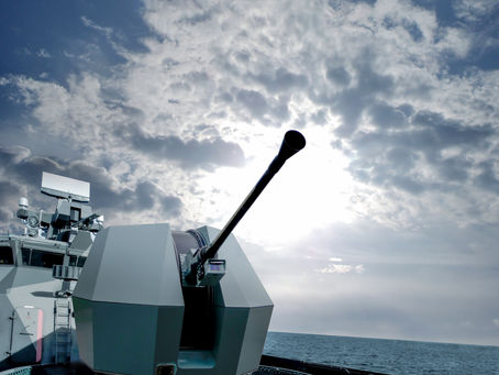 BAE Systems instalará el cañón de 40 en las futuras fragatas de Colombia