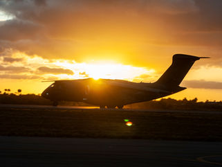 Emiratos Árabes Unidos elige el C-390 Millennium y concreta una compra histórica a Embraer