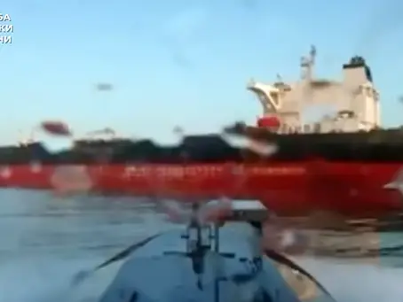 El otro Estrecho: Ucrania sacude el motor financiero de Putin en el Mar Negro