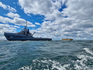 Armada de Chile vigila pesqueros en tránsito por el Estrecho de Magallanes