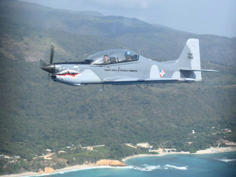 Honduras pone la mira en los blindados Furia y los aviones Dulus de República Dominicana