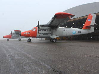 Los Twin Otter de la Fuerza Aérea Argentina despliegan a Buenos Aires