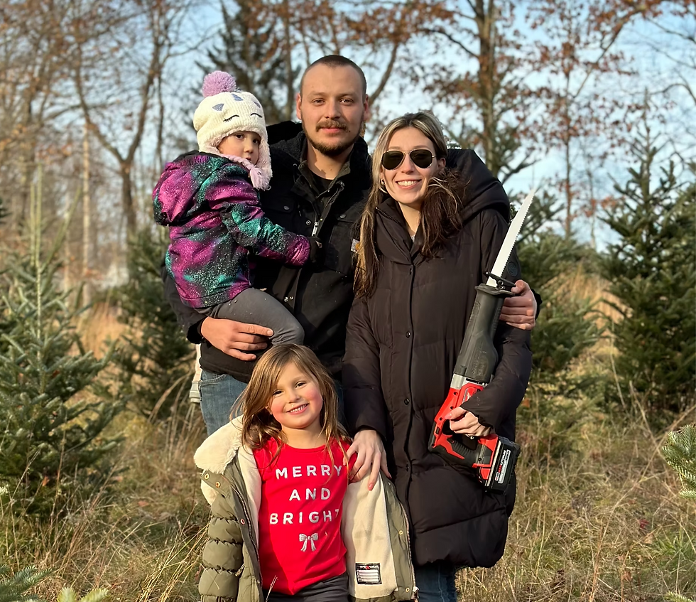 88d898_88e100631bb84497bea175ff051e418c~mv2 (1)_edited.png