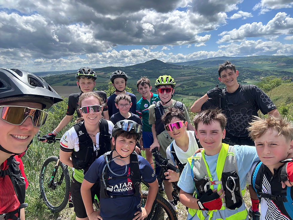 Une sortie ensoleillée et sportive pour nos élèves de l’association sportive de Sevigné !