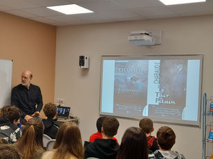 Collège / CDI : Rencontre avec Pascal Chabaud, auteur de romans policiers.