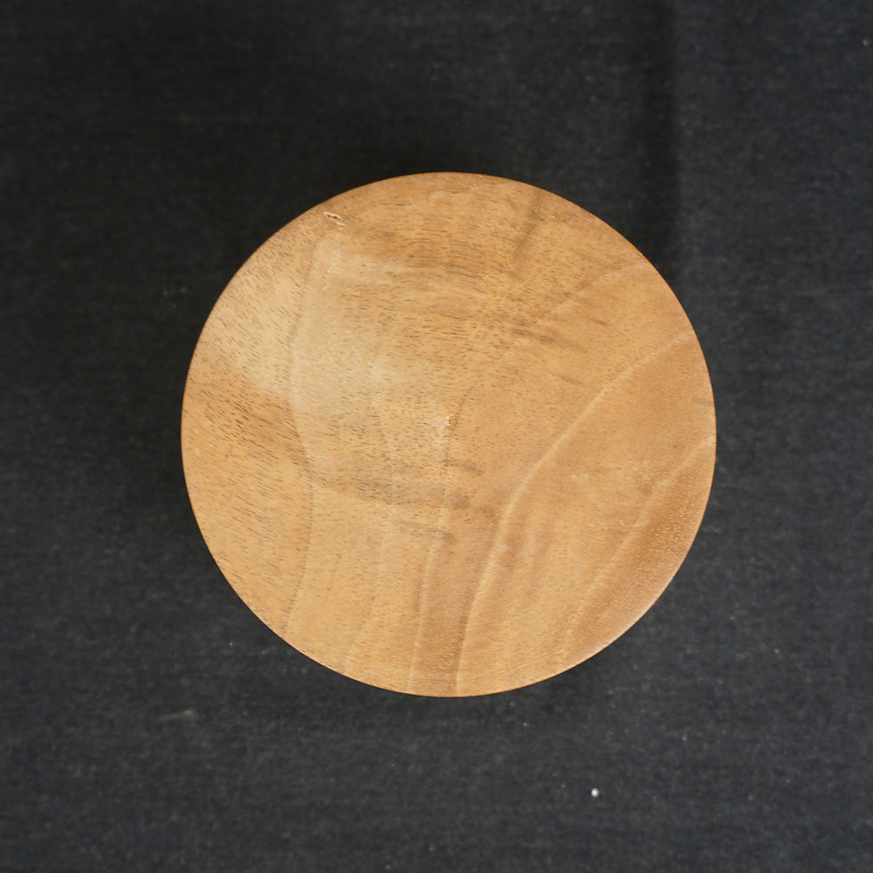 Miniaturbild: Betonschale mit Nussholz-Deckel