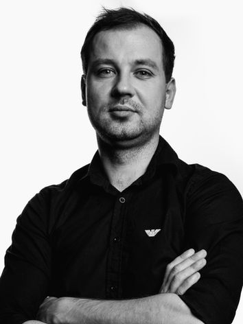 mgr Piotr Piątek