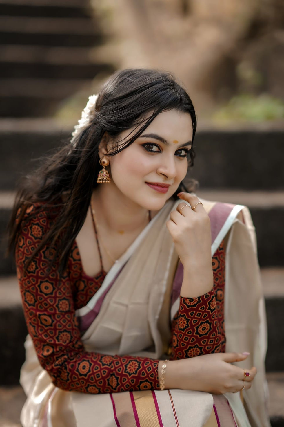 Readymade Set Mundu in Tissue With Maroon Kara and Gold Kasavu Border