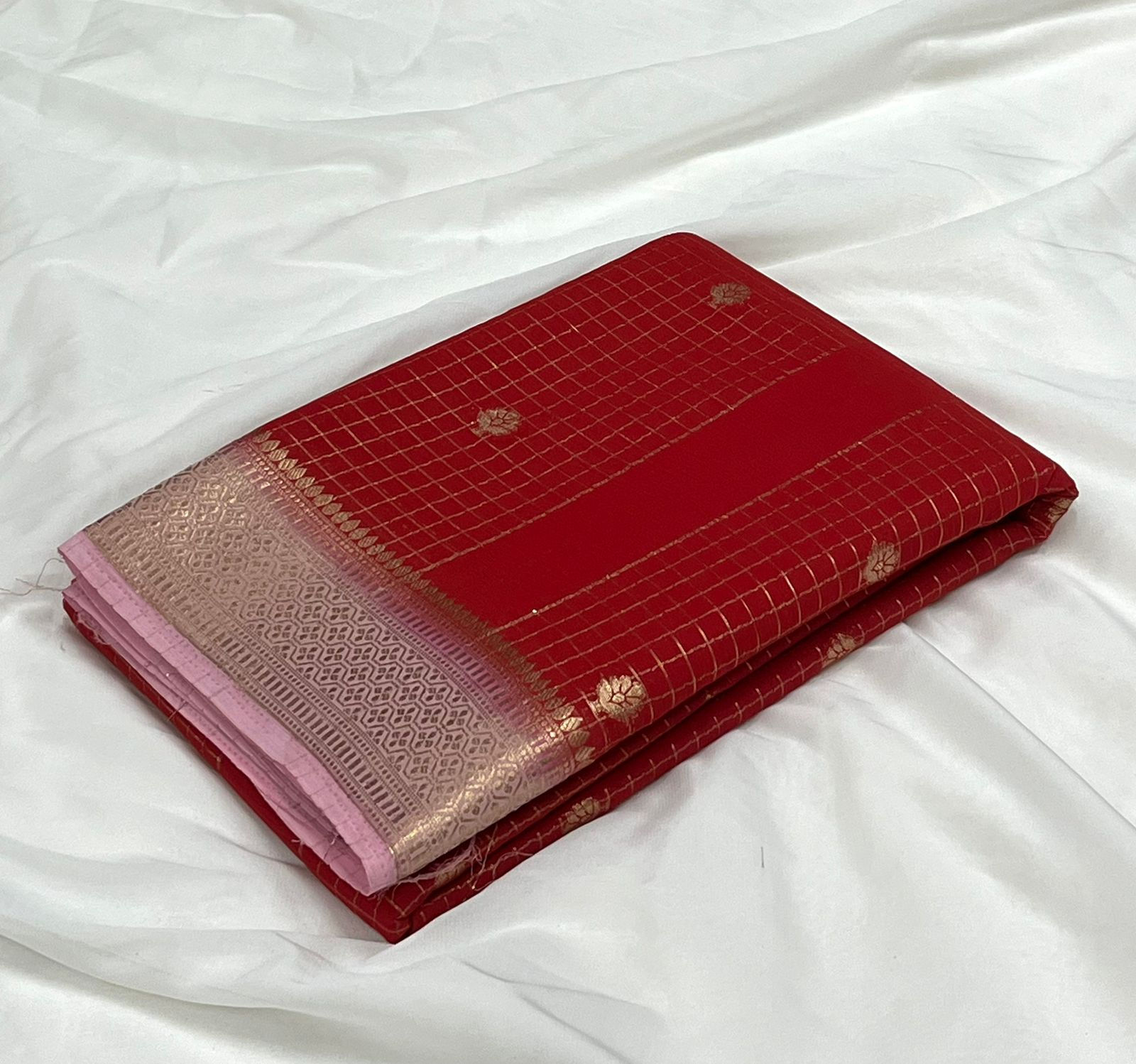 Exclusive Kanjivaram Banarasi Fusion Georgette Checks Ready-to-Wear Saree