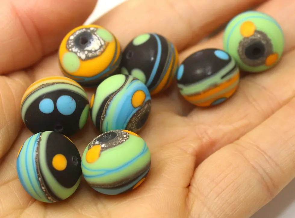Artisan glass beads