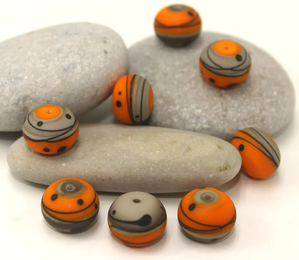 Etched glass beads