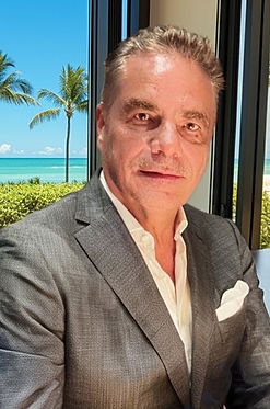 Naji Hakim Website Photo _Beach.jpg