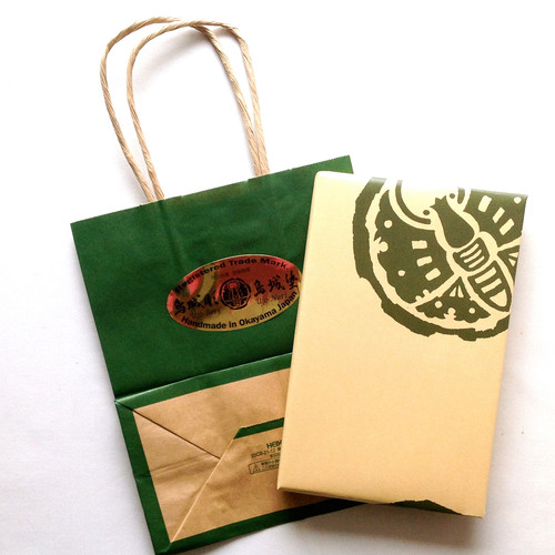 烏城彫り 三段 椿 小物入れ 烏城彫り 三段 椿 小物入れ 小物入三段 椿