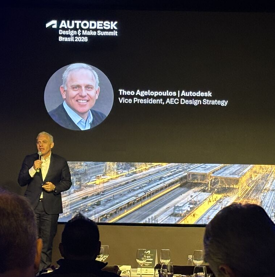 Theo Agelopoulos, VP de AEC Design Strategy Autodesk, durante apresentação no Design & Make Summit.