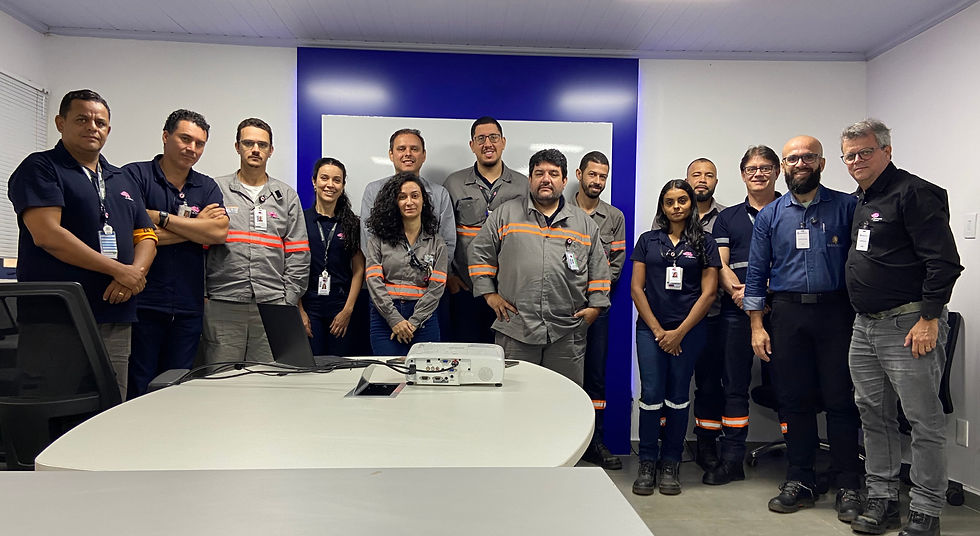 Palestra sobre cultura de segurança para equipes em operação minerária, com foco em comportamento e rotina operacional.