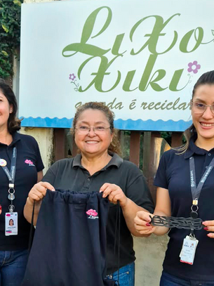 Lidiane Oliveira e Suzana Vilhena, da Blossom Consult, ao lado de Ivonethe Cordeiro, da Lixo Xiki.