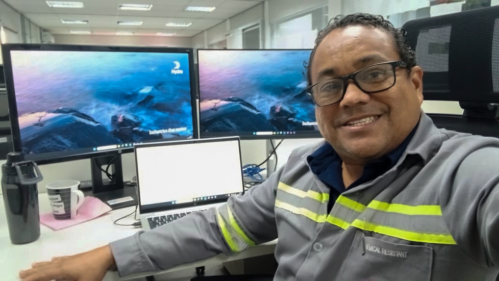 Time de engenharia da Blossom em registro especial pelo Dia do Engenheiro.