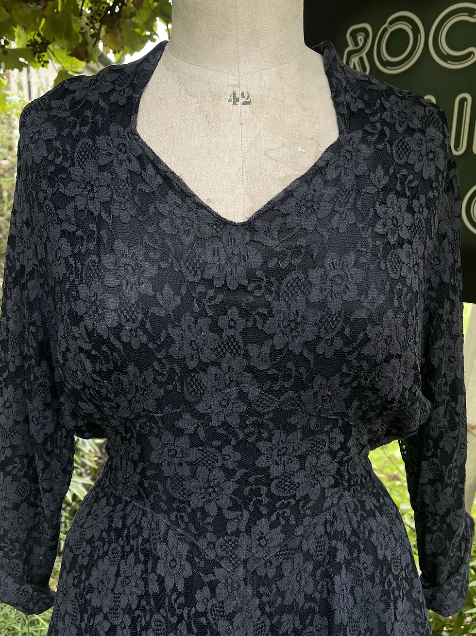1950s Dark Navy Lace Flare Dress Size 20
