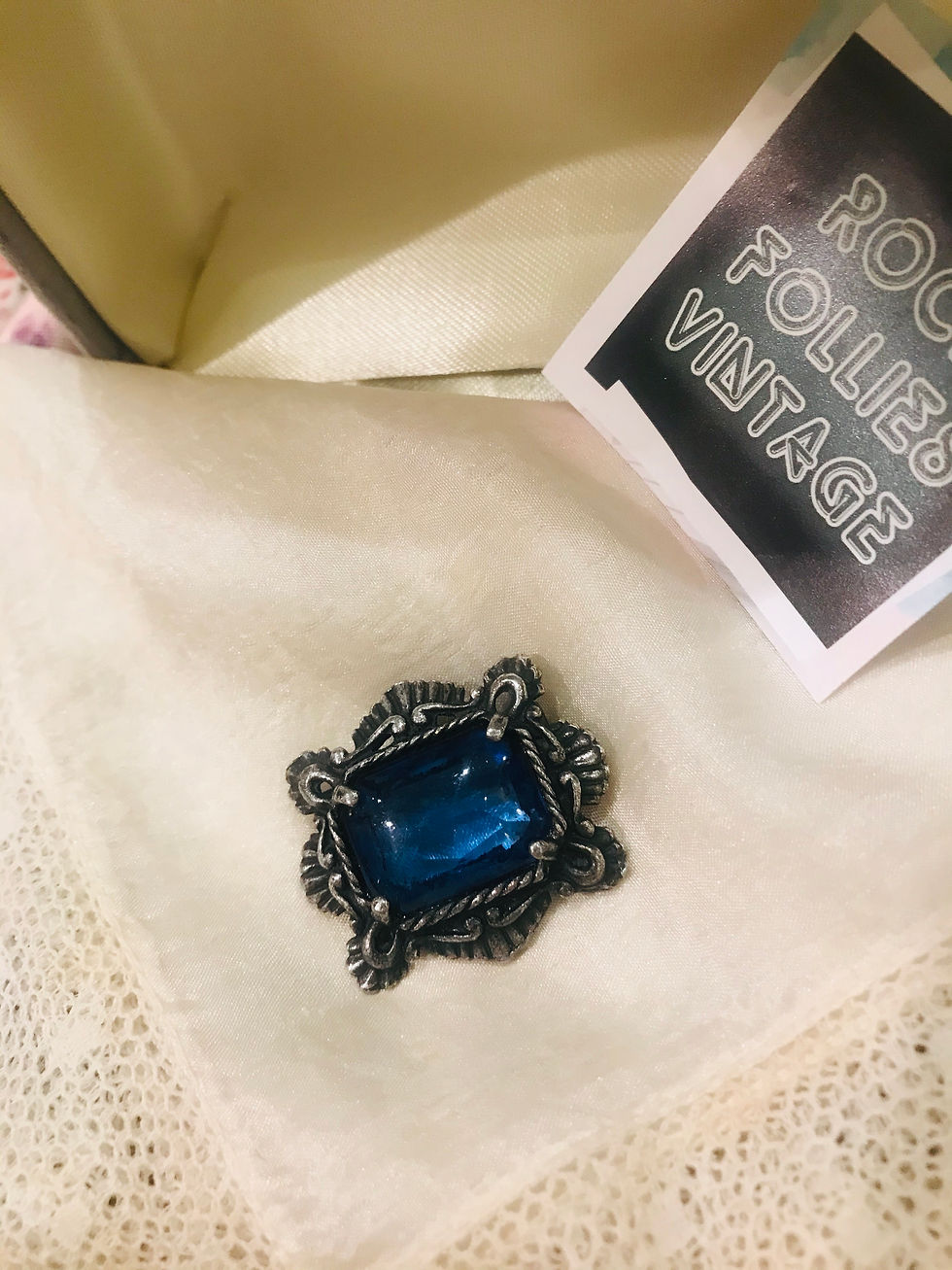 1900s Blue Glass Brooch