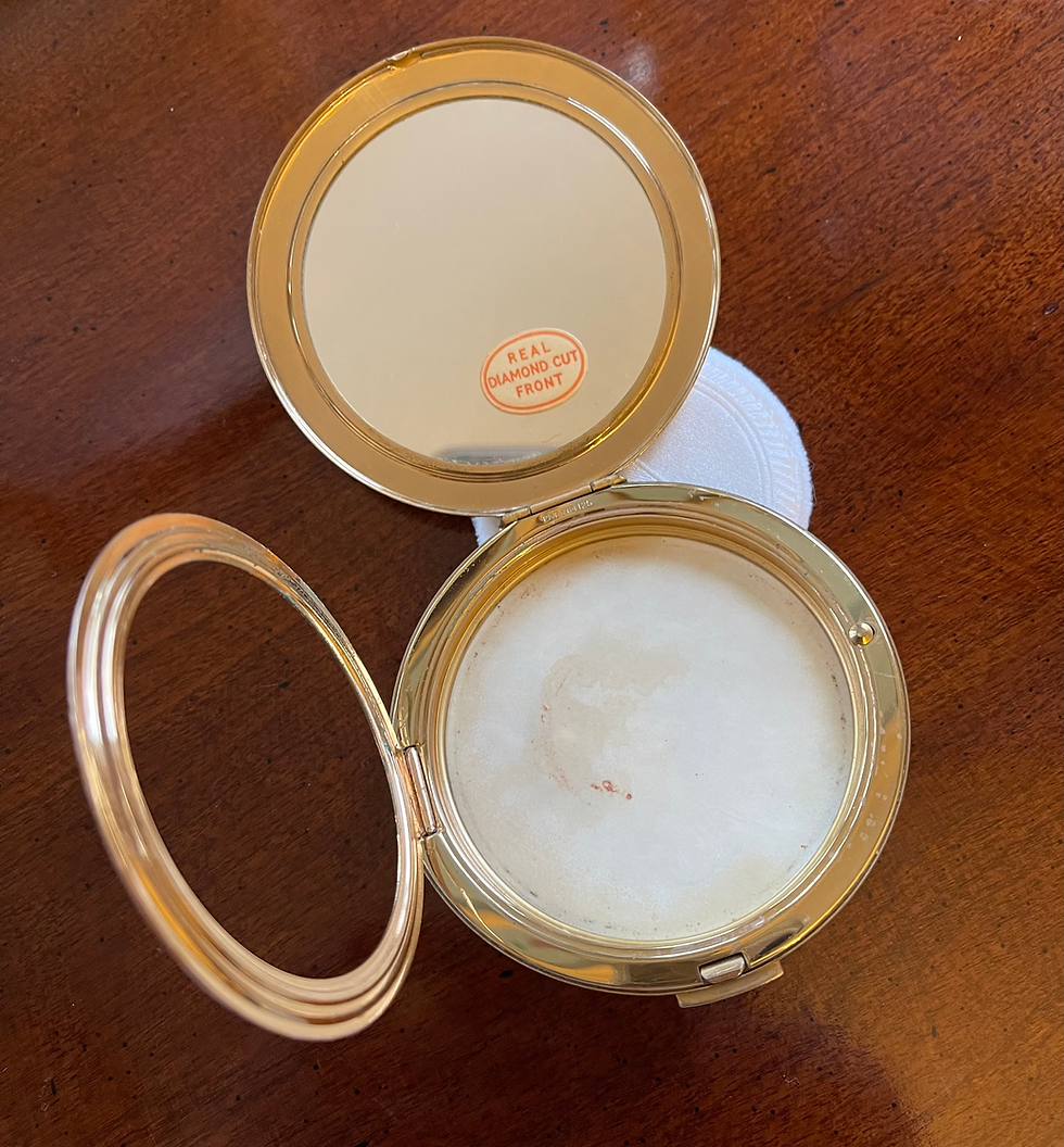Thumbnail: Gold Diamond Cut Decorated Powder Compact
