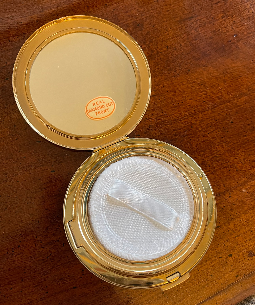 Gold Diamond Cut Decorated Powder Compact