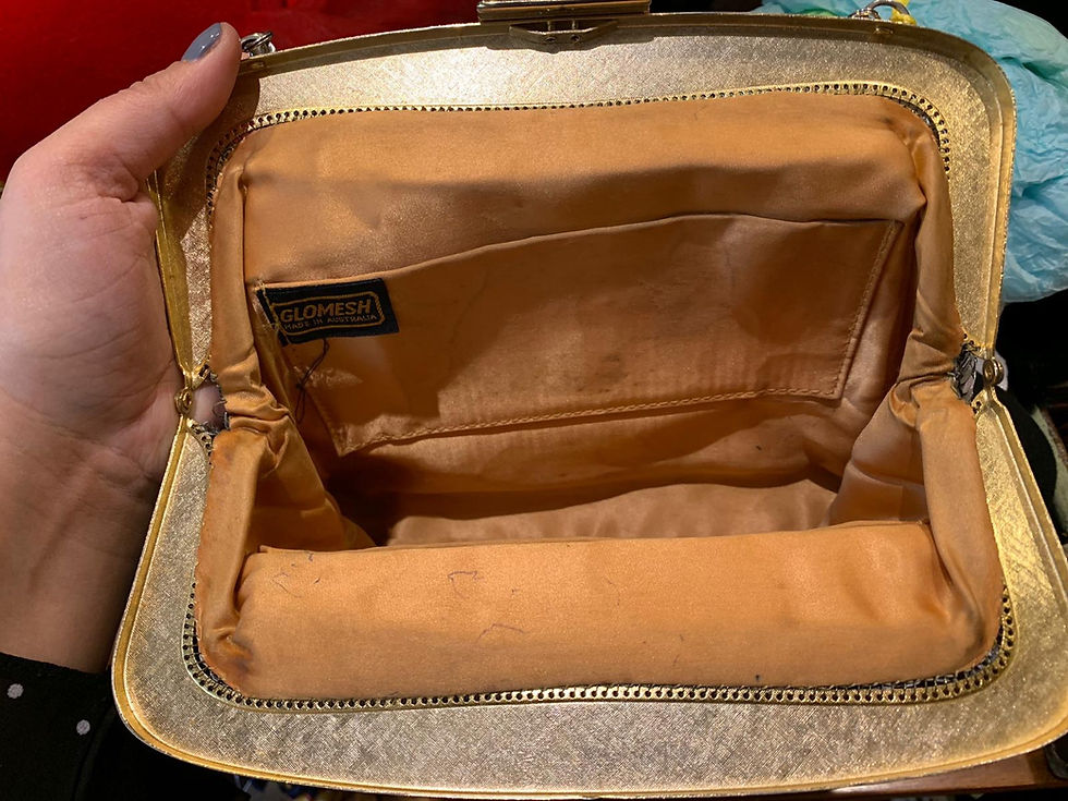 Thumbnail: 1970s White & Gold Glosmesh Evening Bag