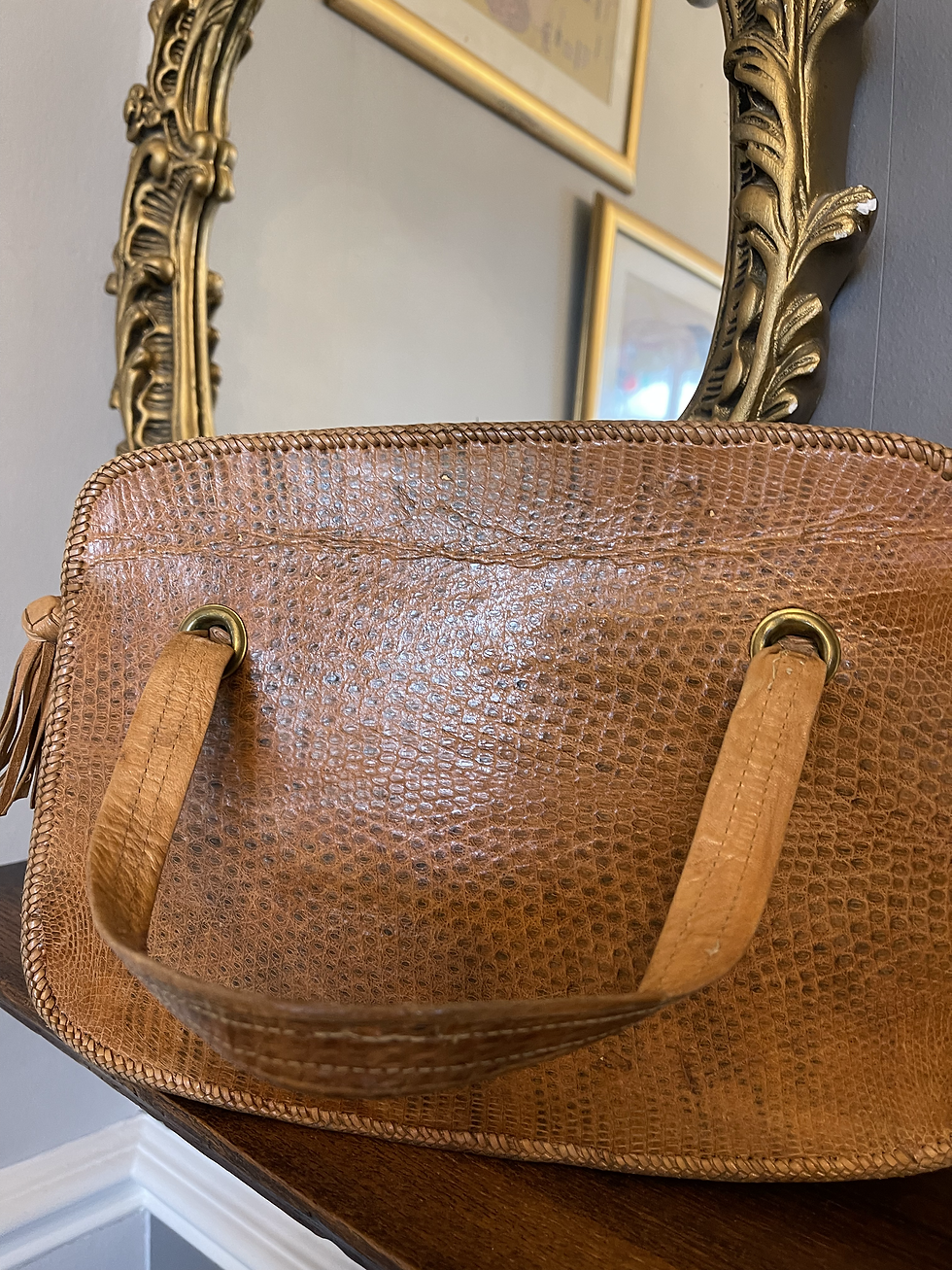 Thumbnail: 1930s Tan Vintage Skin Leather Handbag