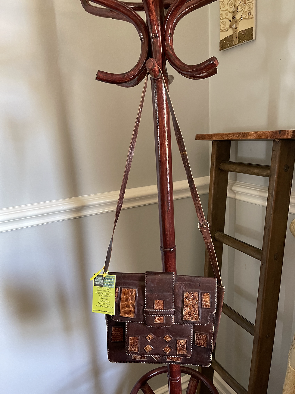 Thumbnail: 1940s Leather Shoulder Bag with Crocodile Panelling