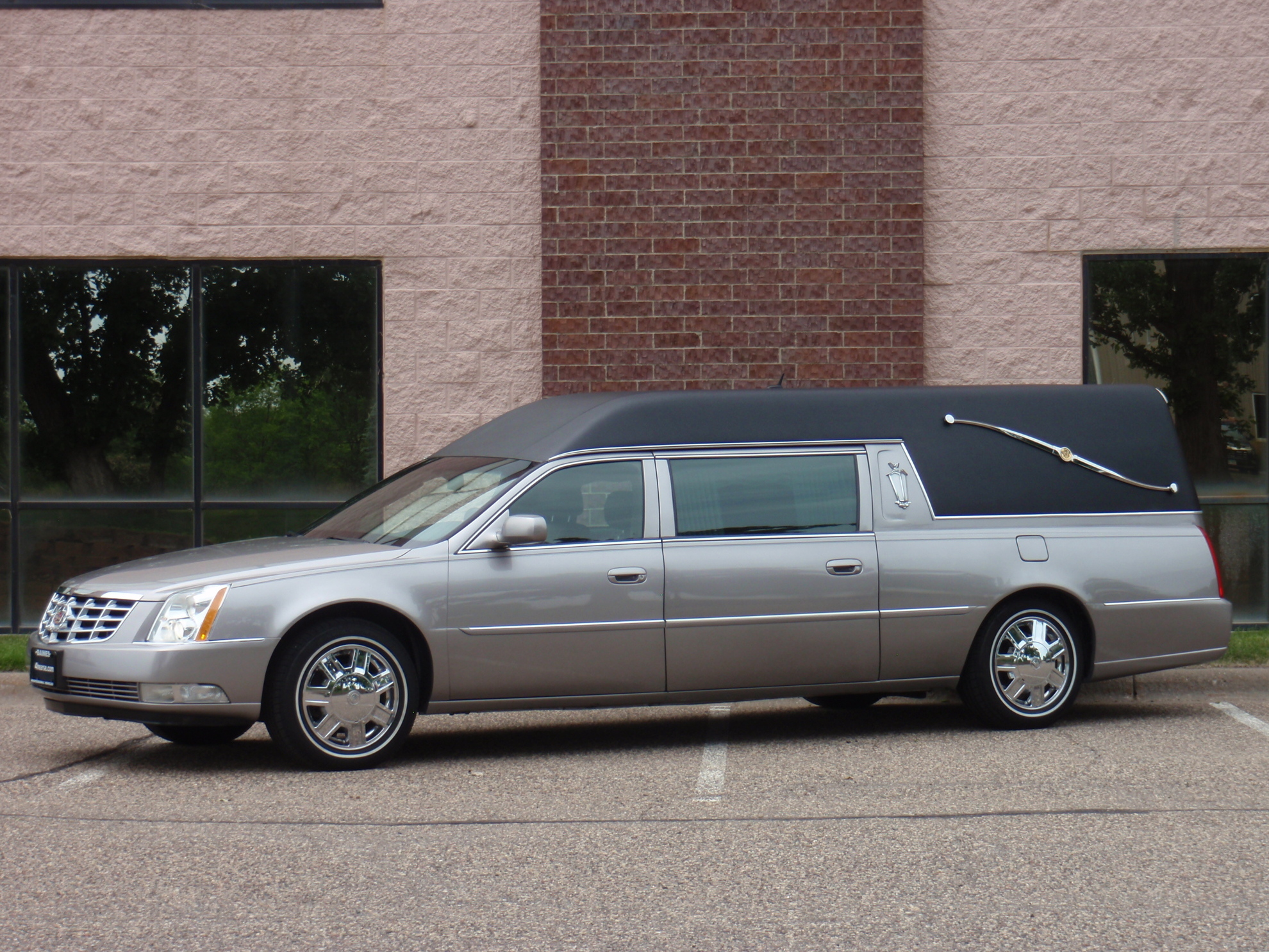 2006 Cadillac DTS Funeral Coach's photo