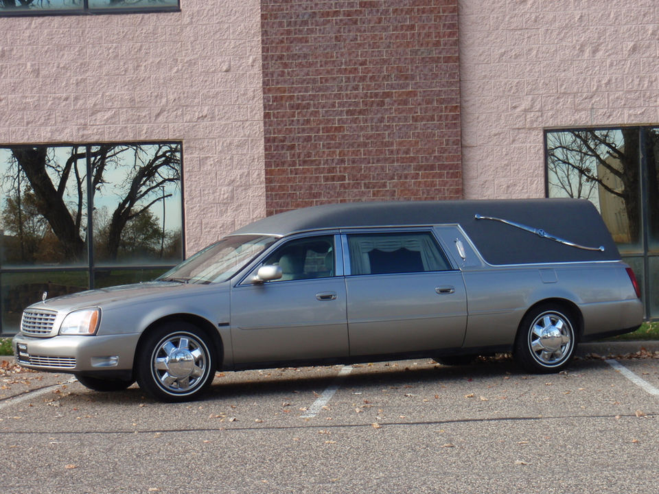 2000 Cadillac Professional Chassis's photo