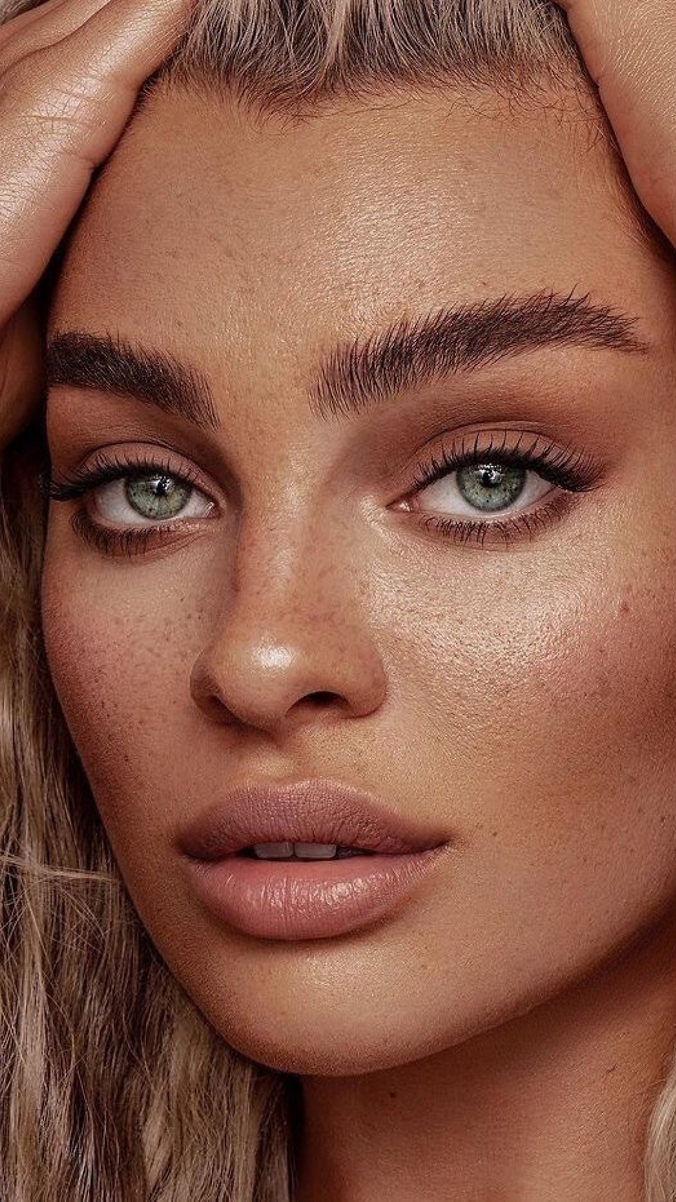 Brow lift formation