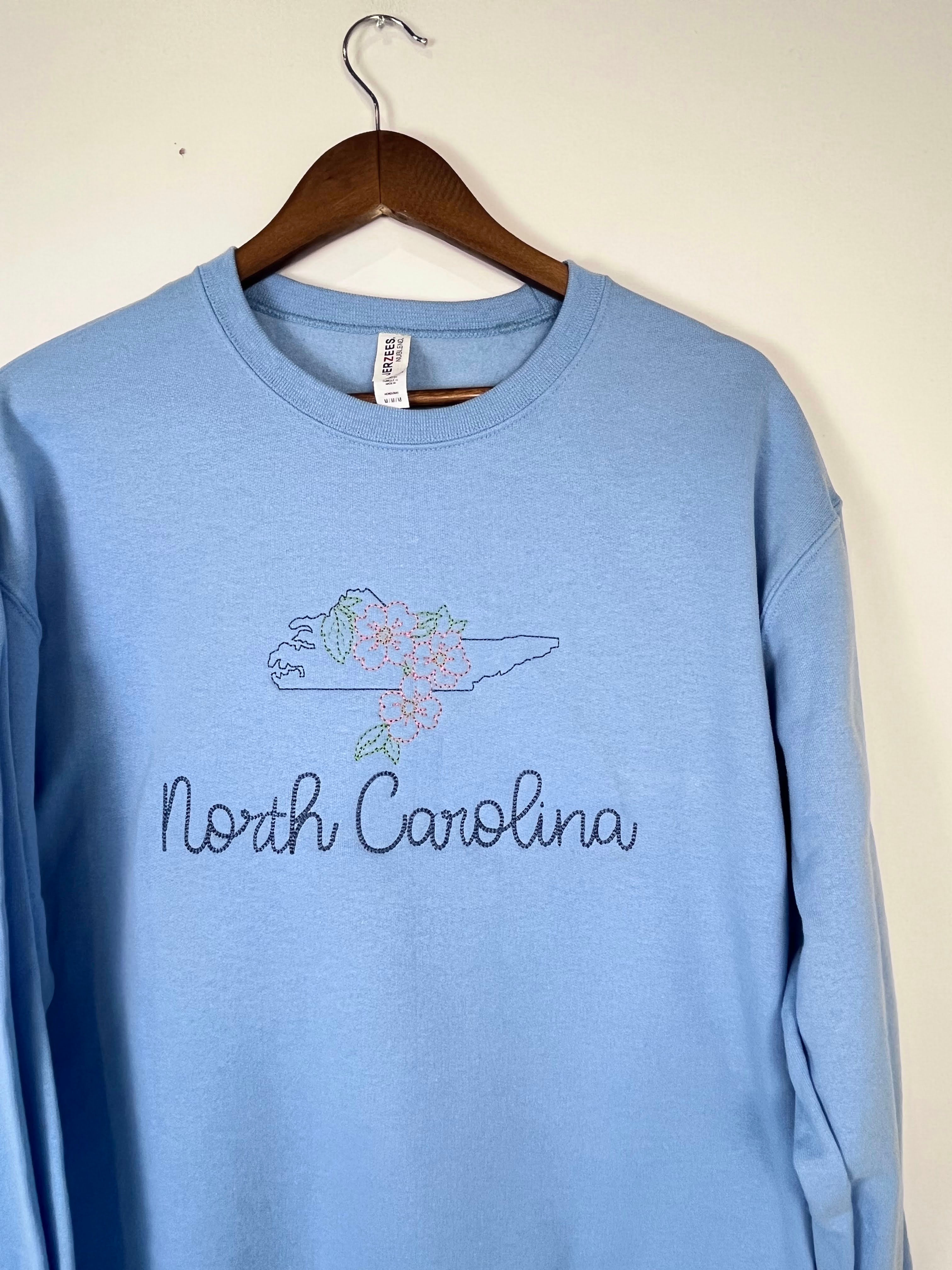 NC State Flower Chainstitched Embroidered Sweatshirt Blue Medium