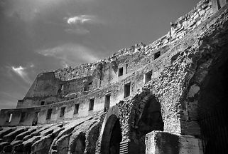 RomeCollesium1_edited.jpg