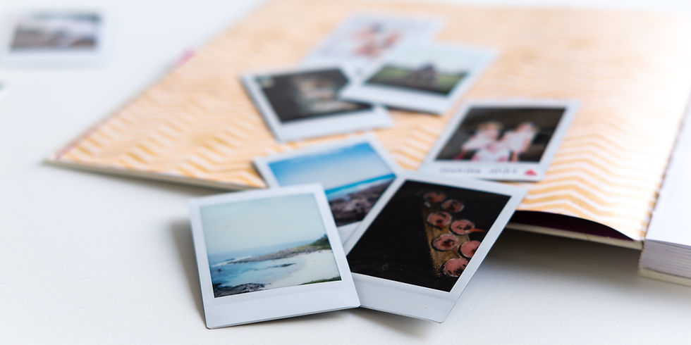 Sofortbilder auf Album