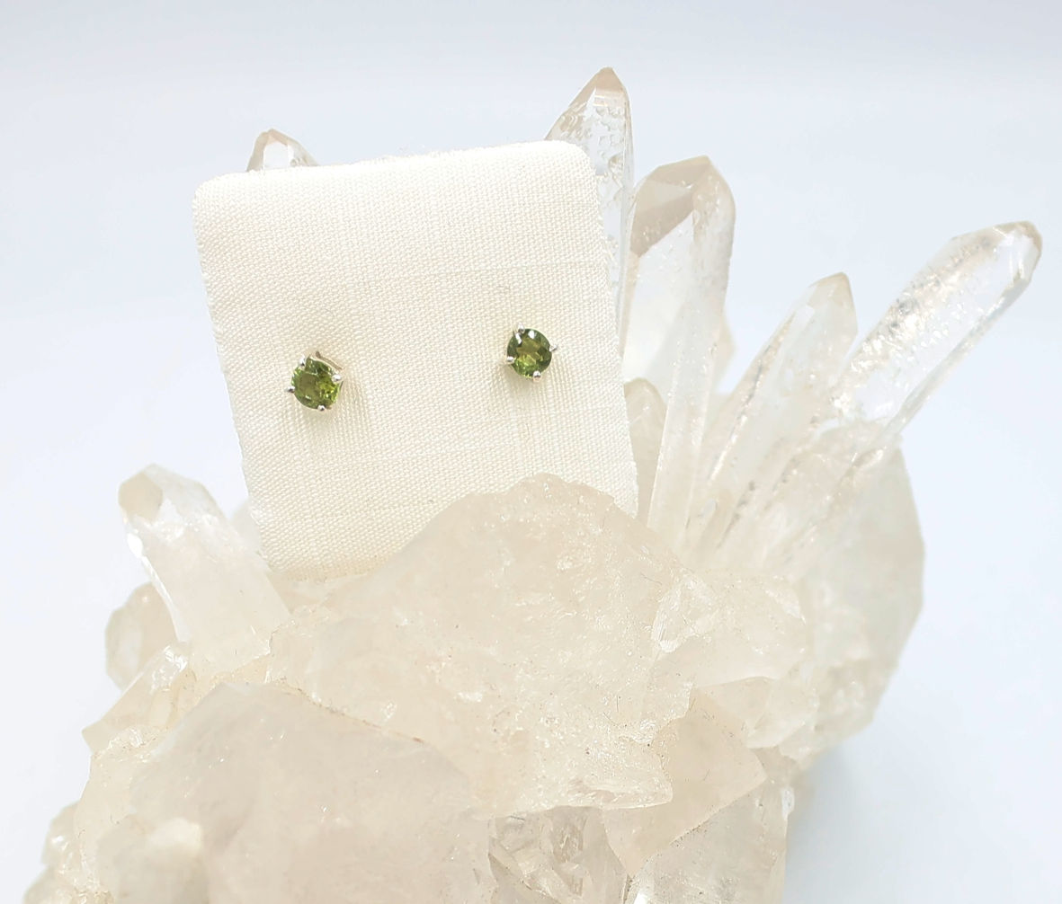 Stecker grüner Turmalin