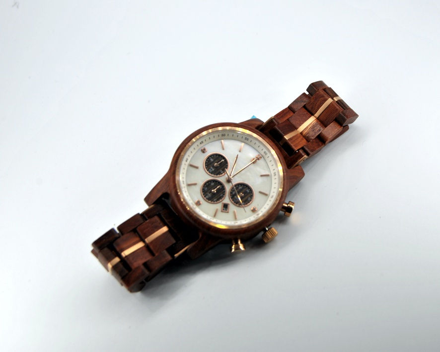 Thumbnail: Holzuhr Sandelholz  Perlmut 38mm