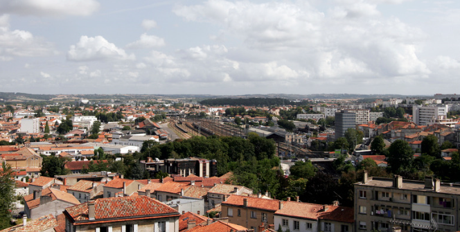 アンゴレーム（Angoulême）