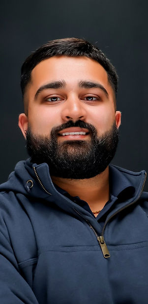 2023 Casual Headshot_edited.jpg