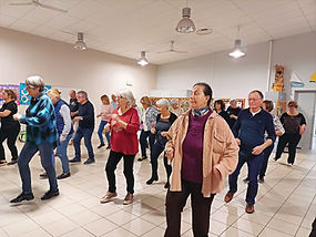 Danse eb ligne 2_edited.jpg