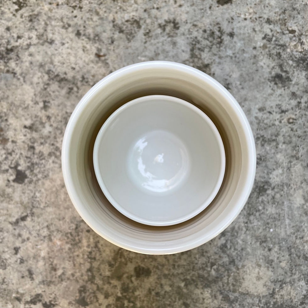 Miniature : Petite tasse en porcelaine "lunaire" (en pré-commande*)