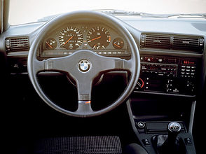 bmw-m3-e30-1985-1991-4_orig.jpg