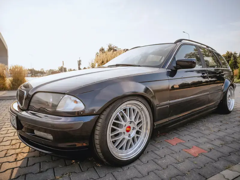 Kit carrosserie large classique berline / touring BMW E46
